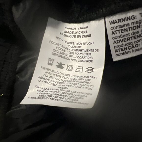 SMALL Nike Sportswear Tech Pack Woven Unlined Cargo Shorts Black Men Sample - Picture 7 of 9